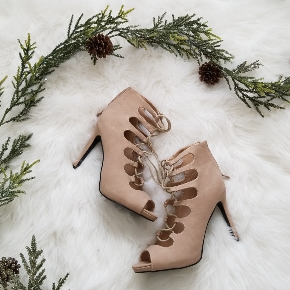 Biege Galdiator Booties